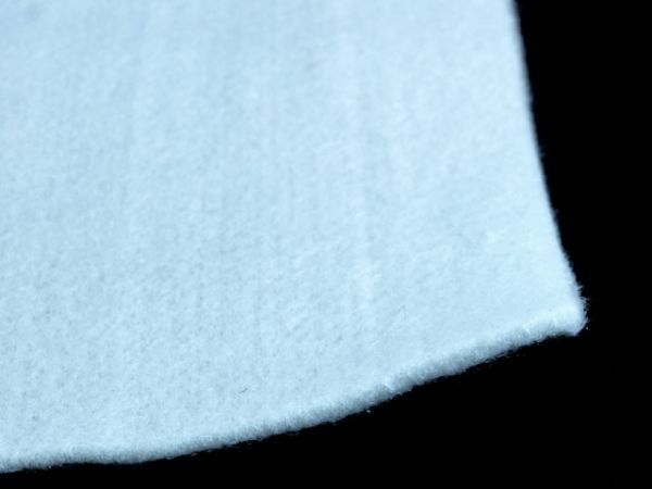 土工布成品保護(hù)措施和出現(xiàn)問(wèn)題時(shí)的處理方法